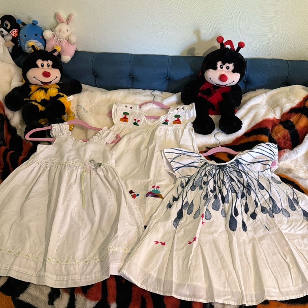 Ubique dresses